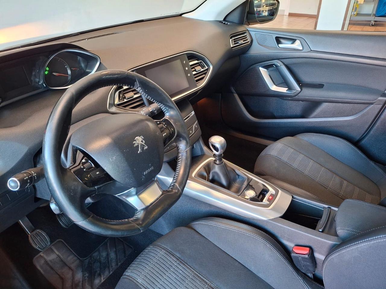 Peugeot 308 5p 1.6 bluehdi Allure *EURO6B