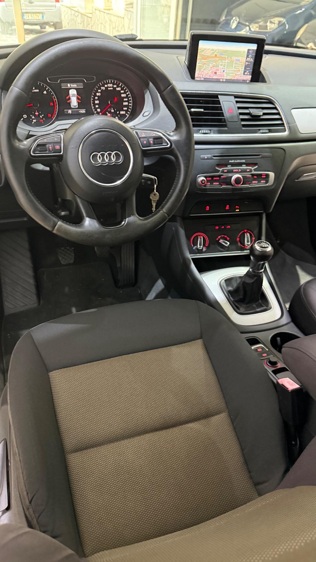 Audi Q3 2.0 TDI GANCIO TRAINO