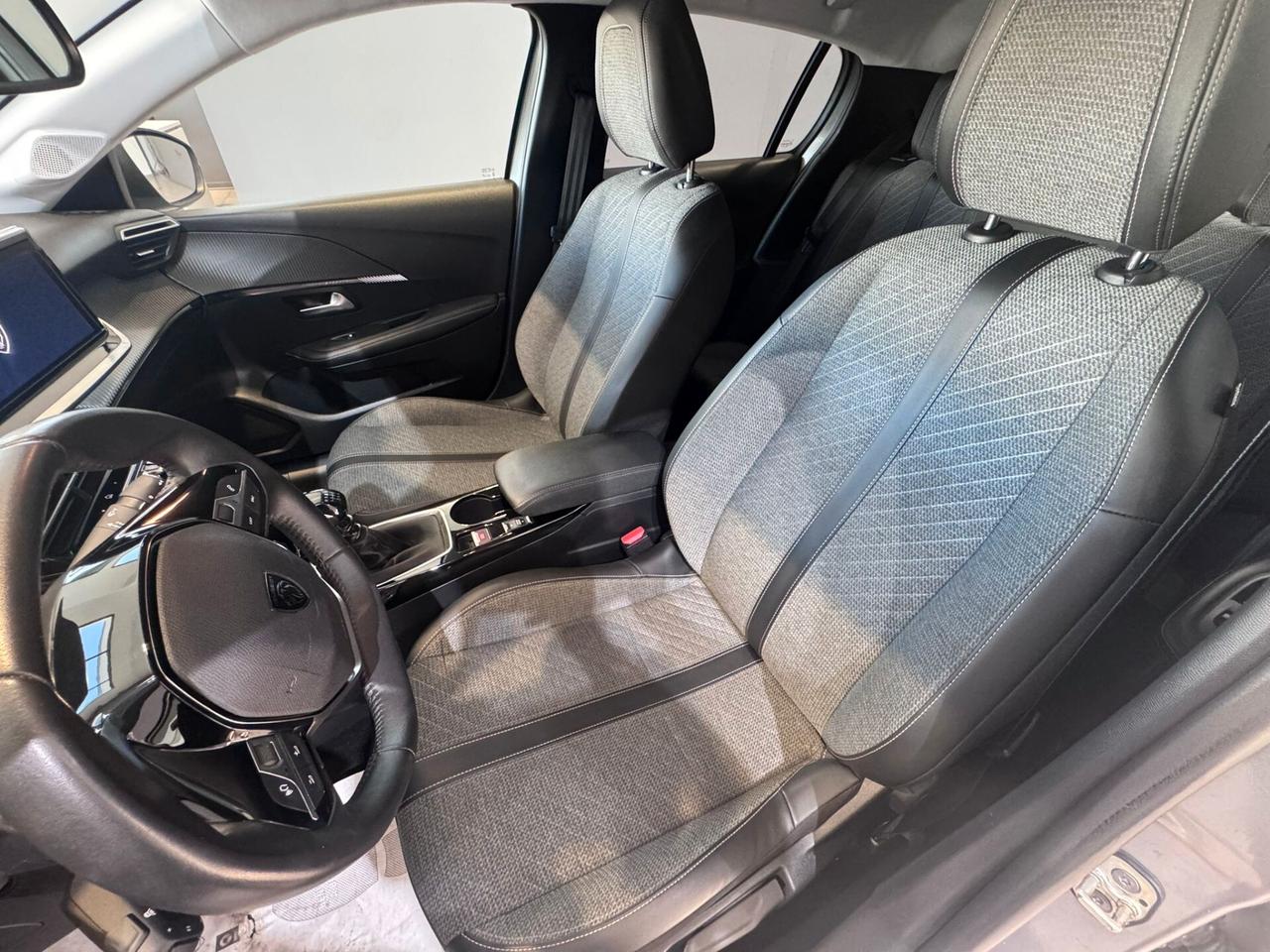 Peugeot 208 PureTech 100 Stop&Start 5 porte Allure