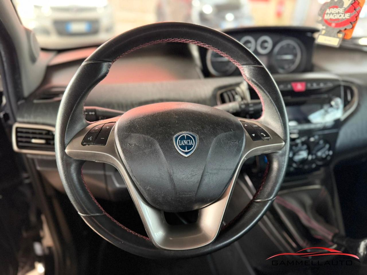 Lancia Ypsilon 1.3 mjt Elefantino 95cv