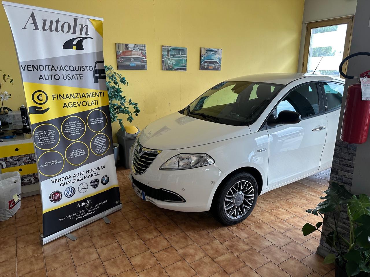Lancia Ypsilon 0.9benz. Cambio automatico Gold