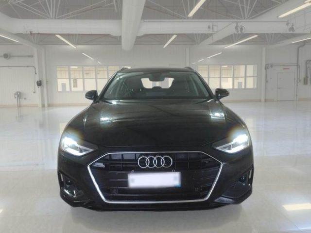 AUDI A4 Avant 30 TDI/136 CV S tronic Business