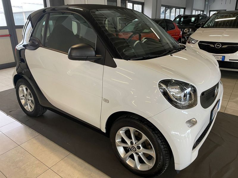 smart fortwo fortwo 70 1.0 Youngster