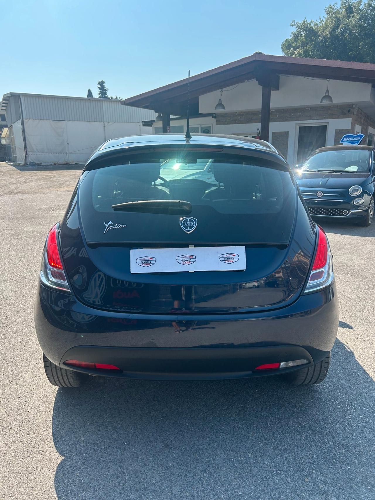 Lancia Ypsilon 1.2 69 CV 5 porte Platinum