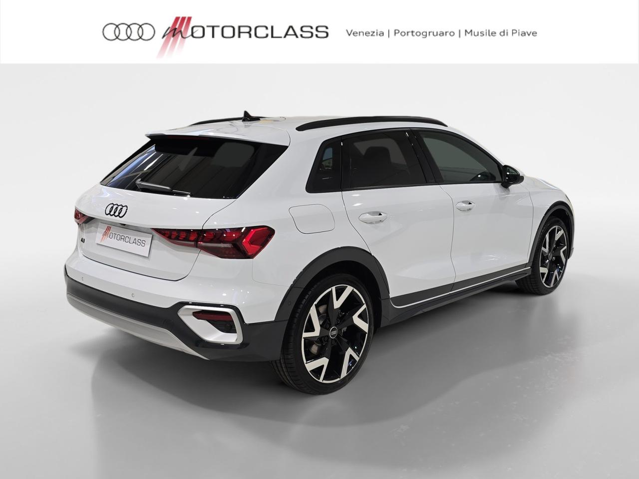 Audi A3 allstreet 2.0 tdi 150cv identity contrast s tronic