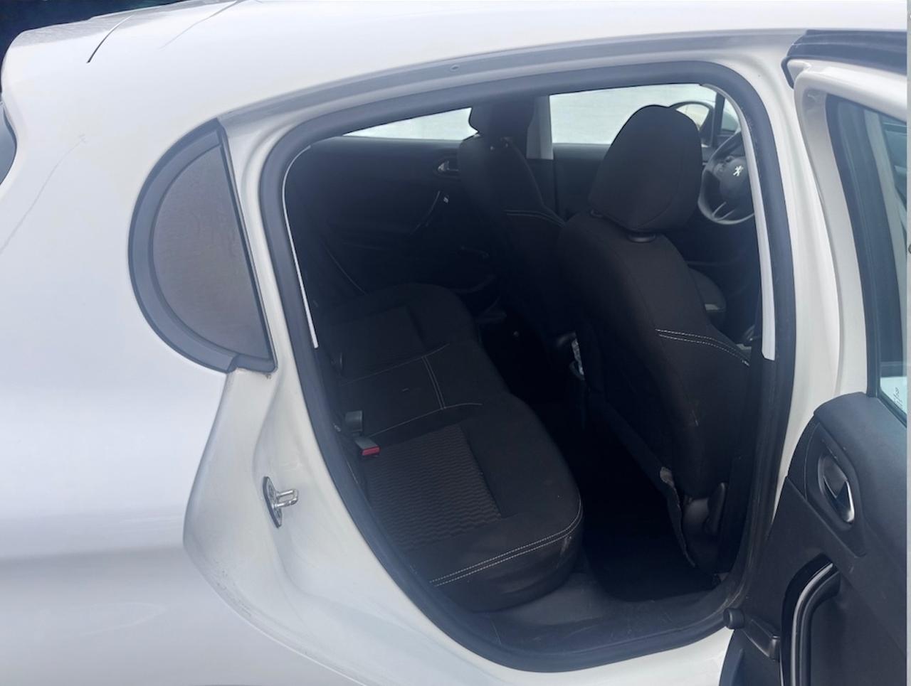 Peugeot 208 I 2012 5p 1.4 hdi 8v Allure