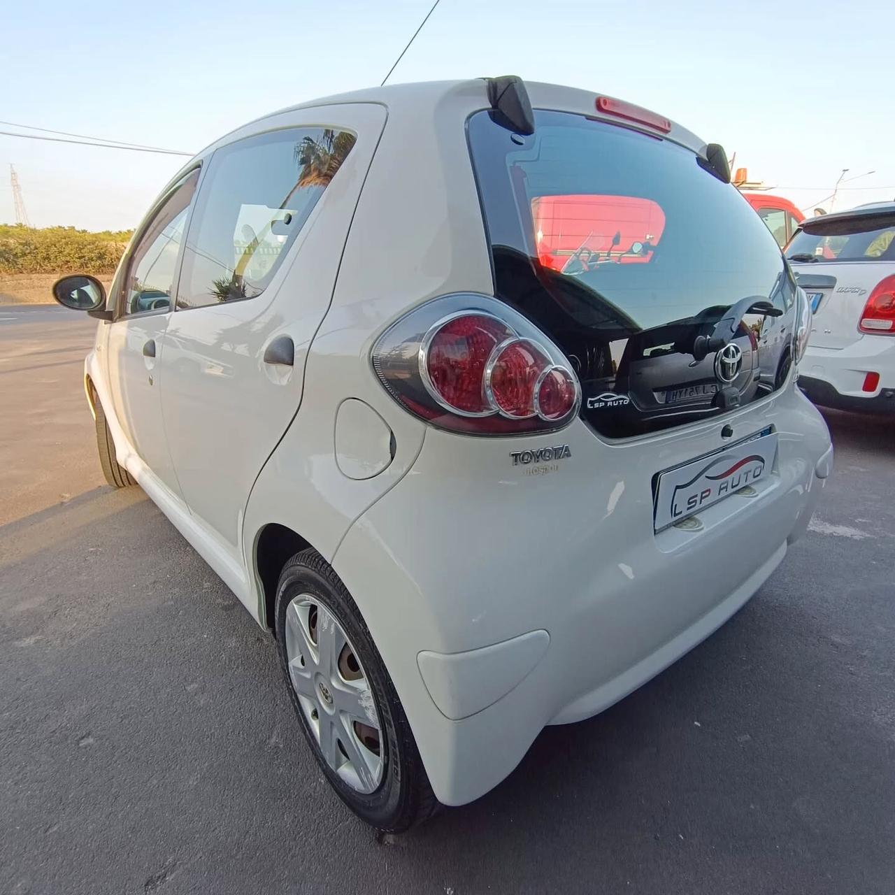 Toyota Aygo 1.0 Connect OTTIMA IN TUTTO