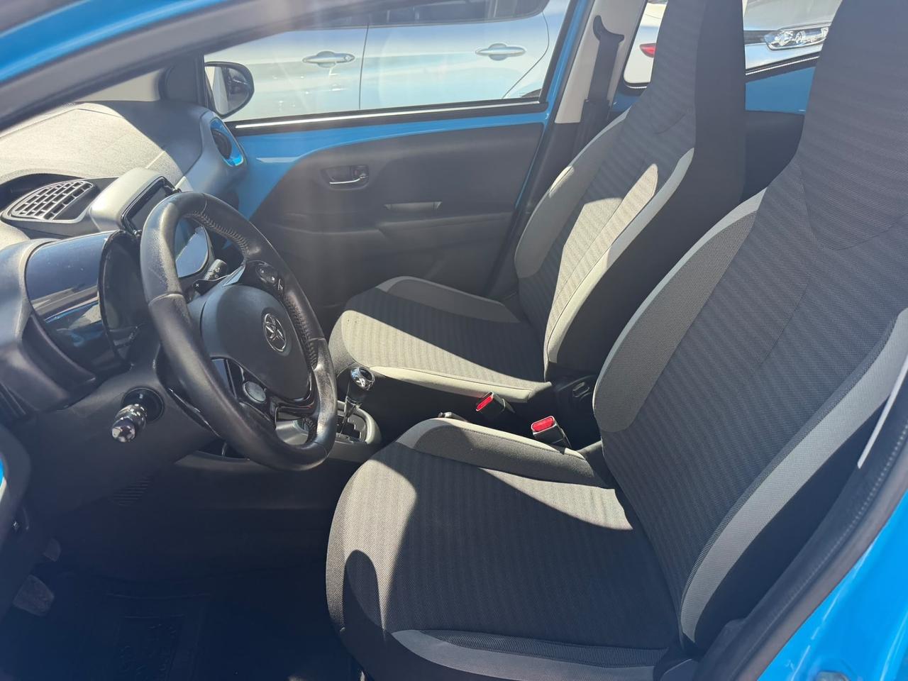 Toyota Aygo X 1.0 VVT-i 72 CV 5 porte Lounge Air S-CVT