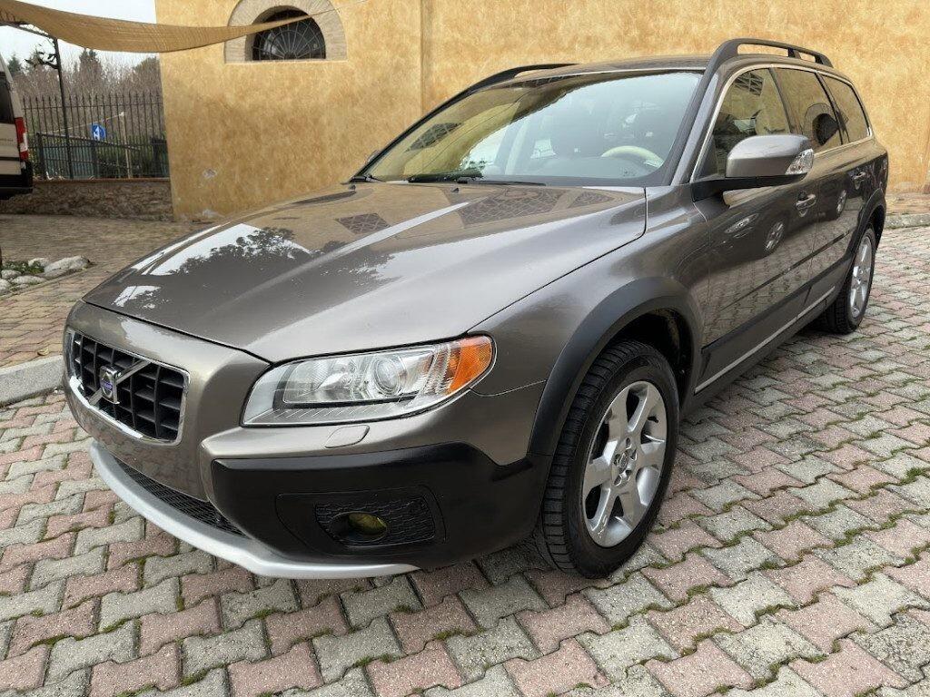 VOLVO XC70 D5 AWD kin