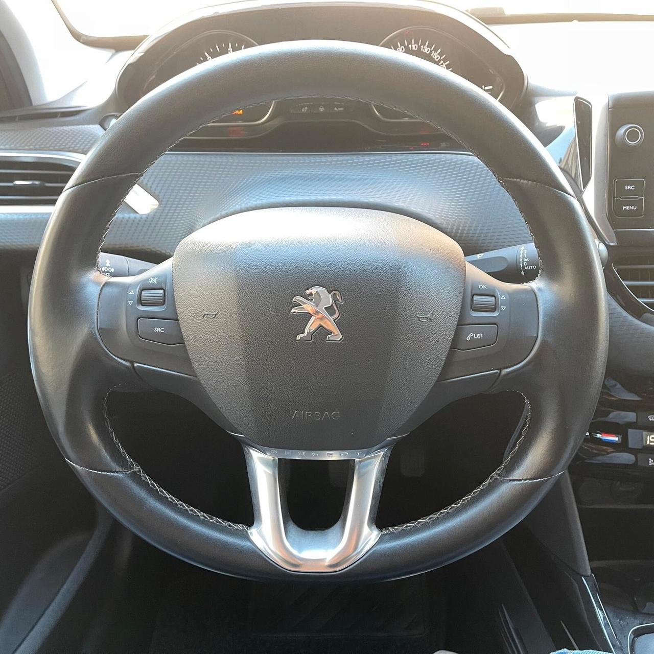 Peugeot 2008 1.6 diesel 100cv Black Matt