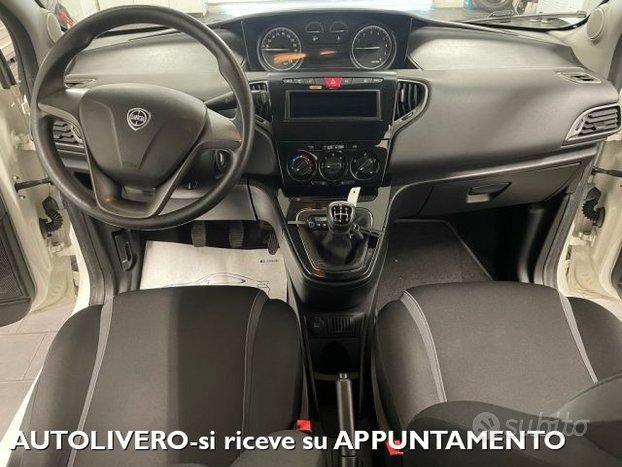 LANCIA Ypsilon 1.2 69 CV 5 porte Gold