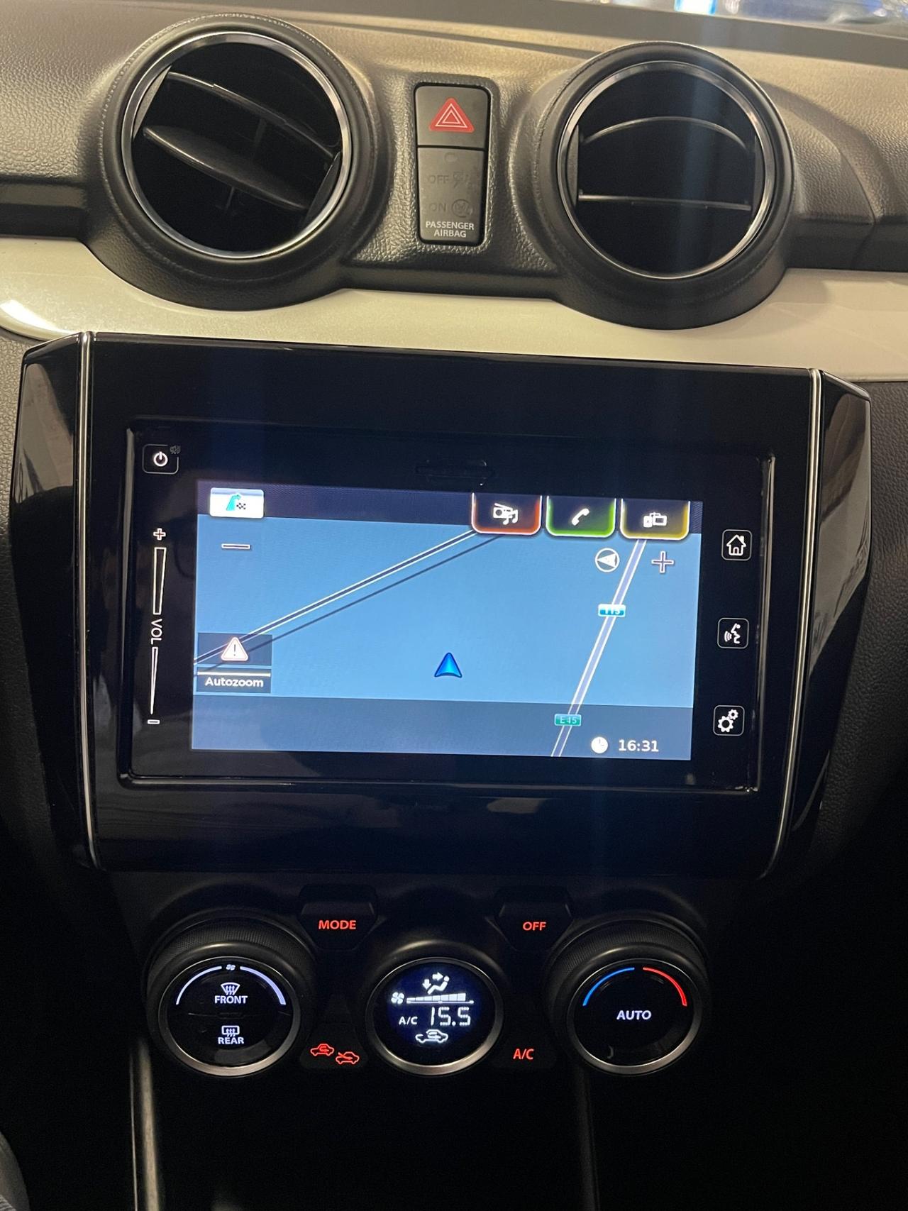 Suzuki Swift 1.2 Hybrid Top solo 12.000 km