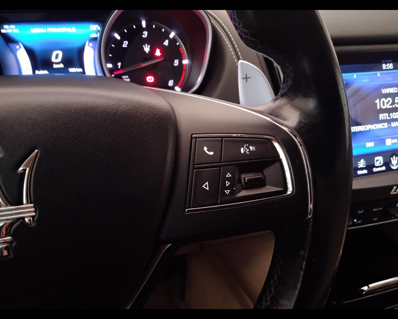 MASERATI Levante - Levante 3.0 V6 250cv auto