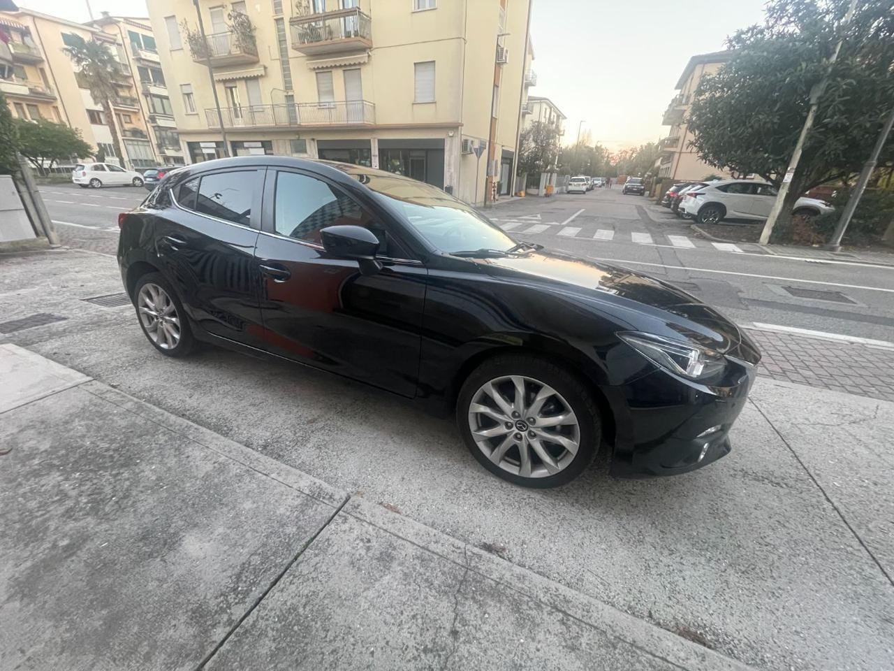 MAZDA 3 Mazda3 2.2 Skyactiv-D Exceed