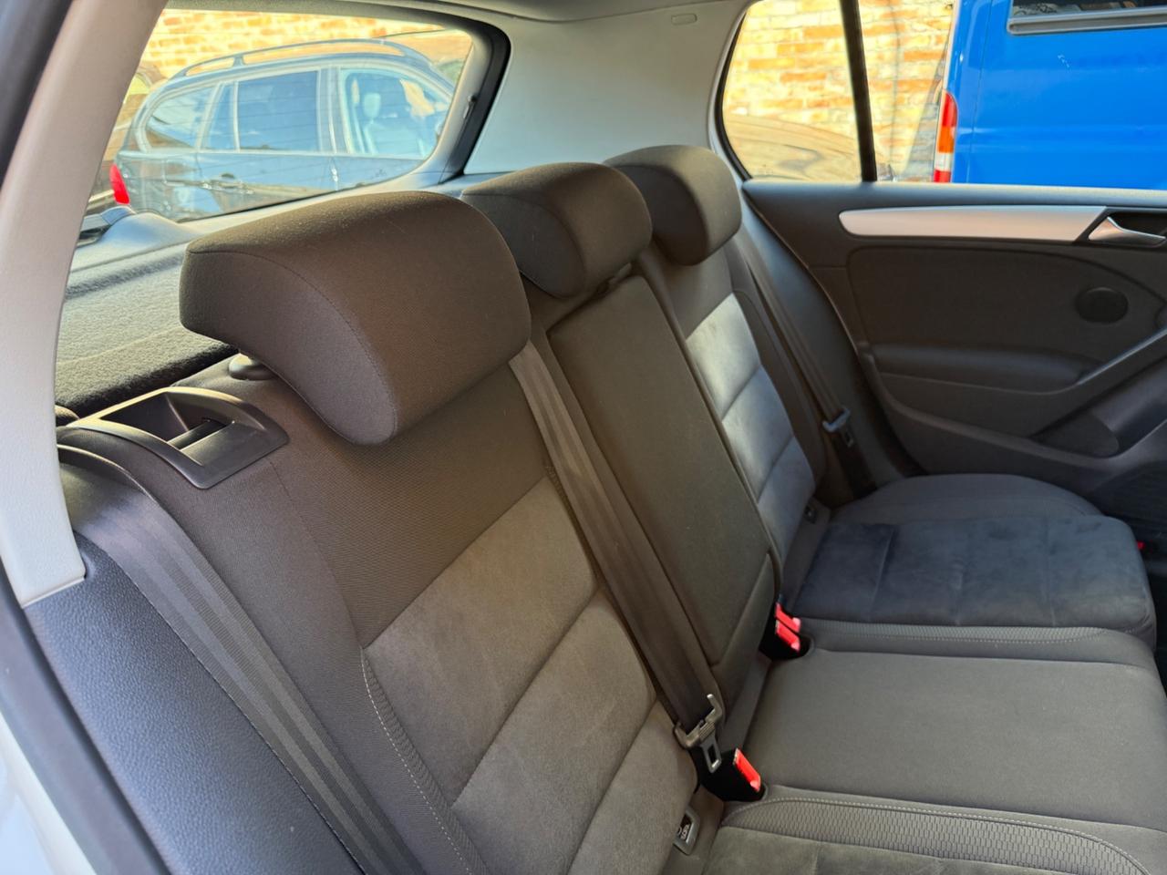 Volkswagen Golf 1.6 TDI DPF DSG 5p. Highline
