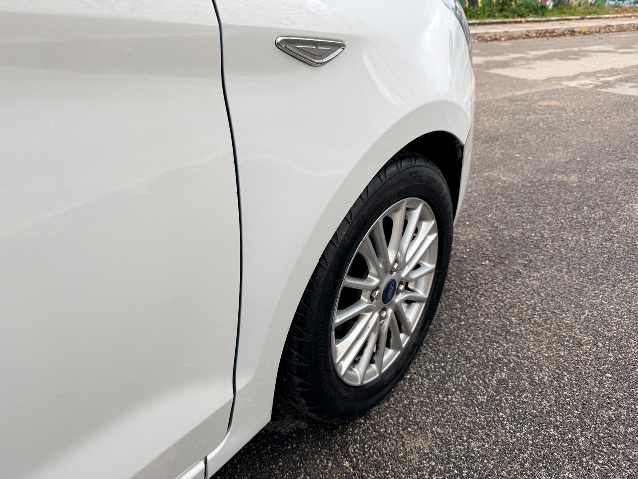 Ford Ka + 1.2 85cv Tagliandi FORD No vincoli!