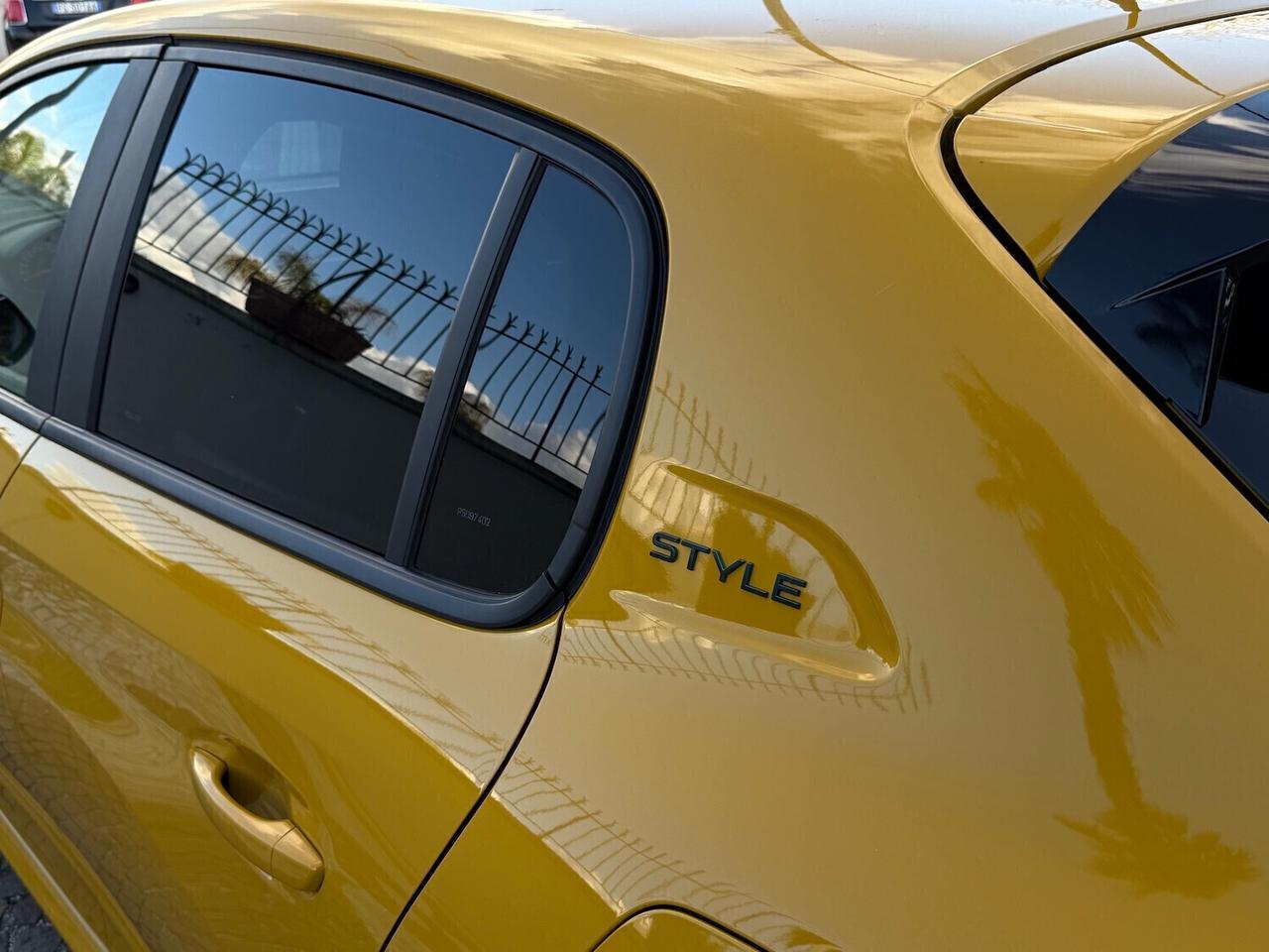 Peugeot 208 PureTech 75 Stop&Start STYLE