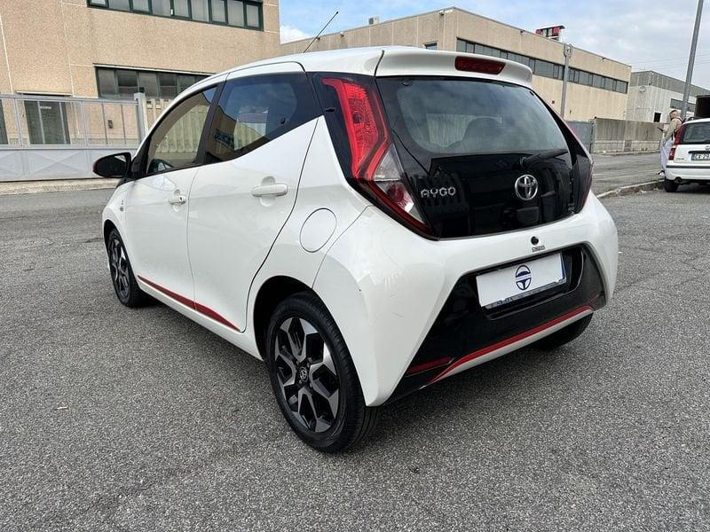Toyota Aygo 1.0 VVT-i x-clusiv
