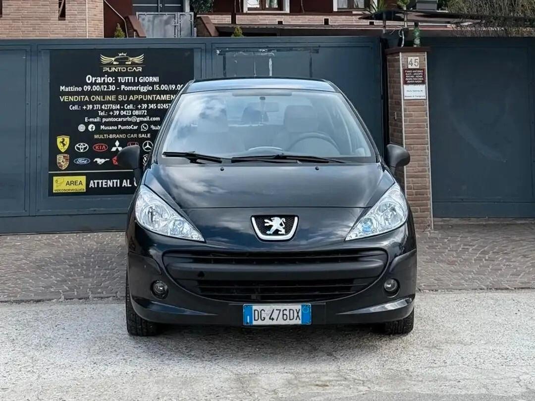 Peugeot 207 1.4 HDi 70CV 5p. XT
