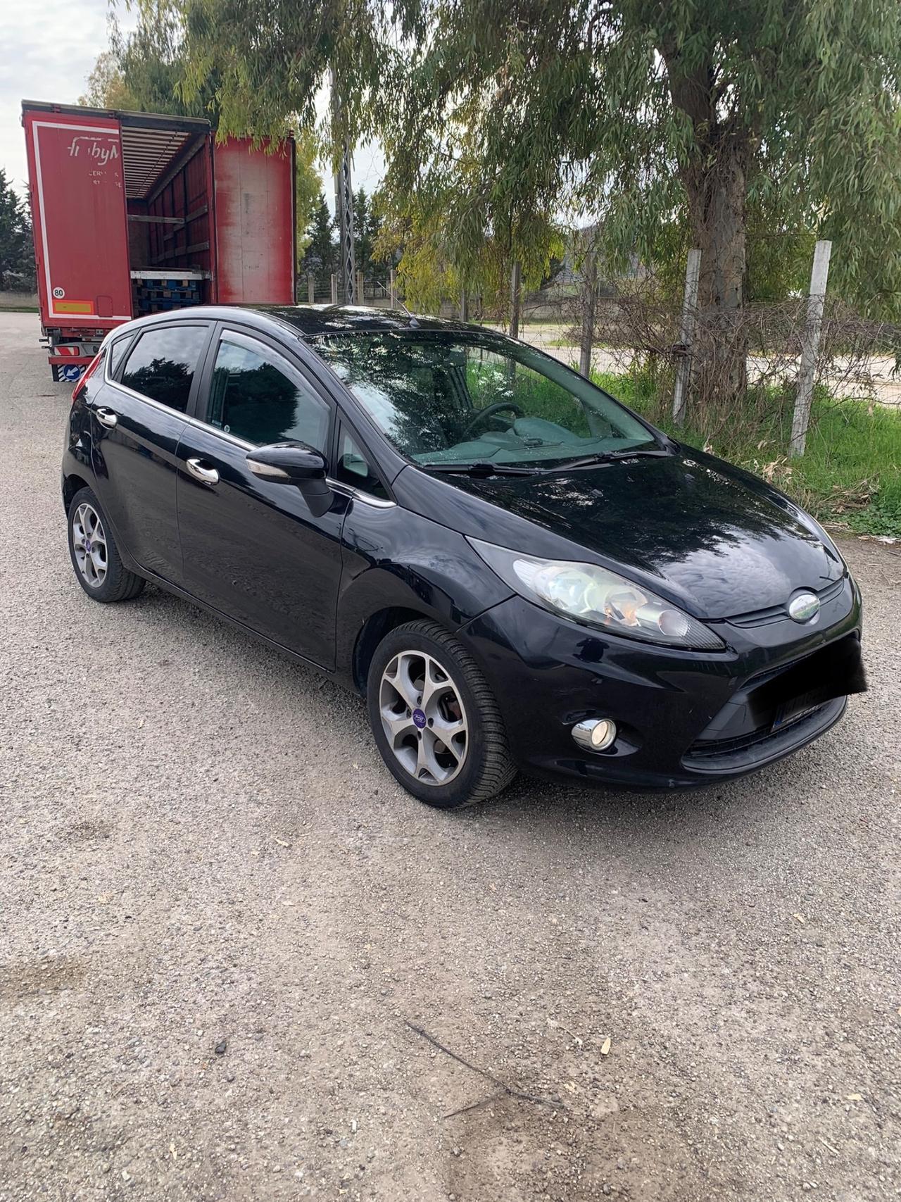 Ford Fiesta 1.4 5 porte Bz.- GPL Titanium