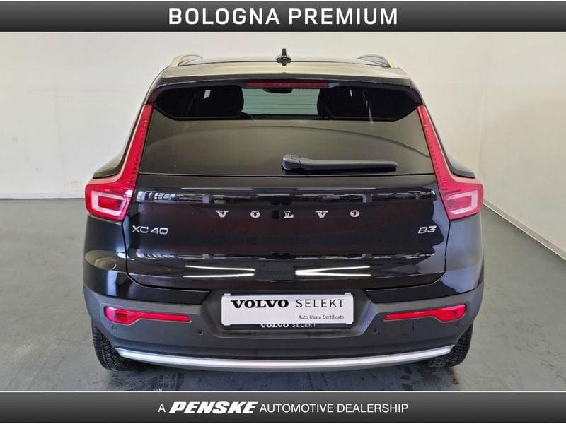 Volvo XC40 XC40 B3 automatico Core