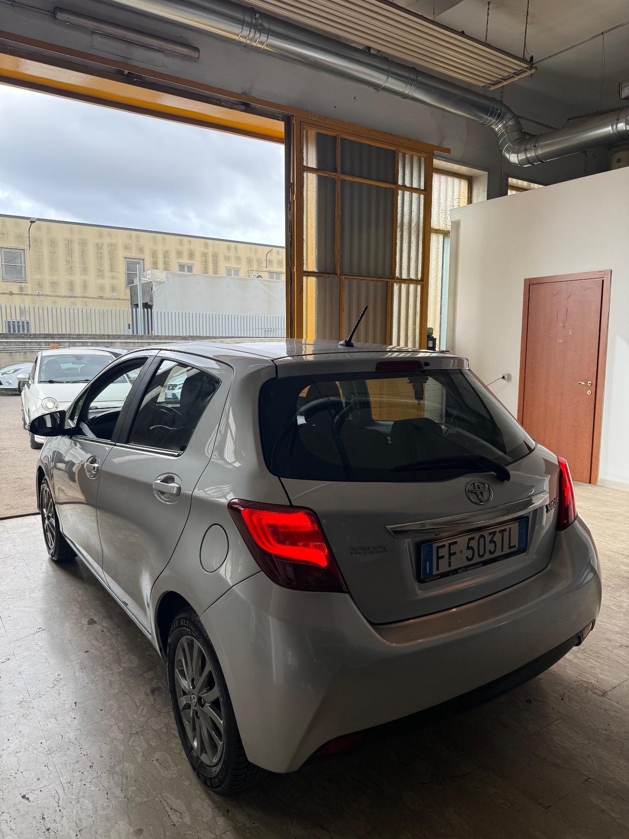 Toyota Yaris 2016 1.0 5 porte