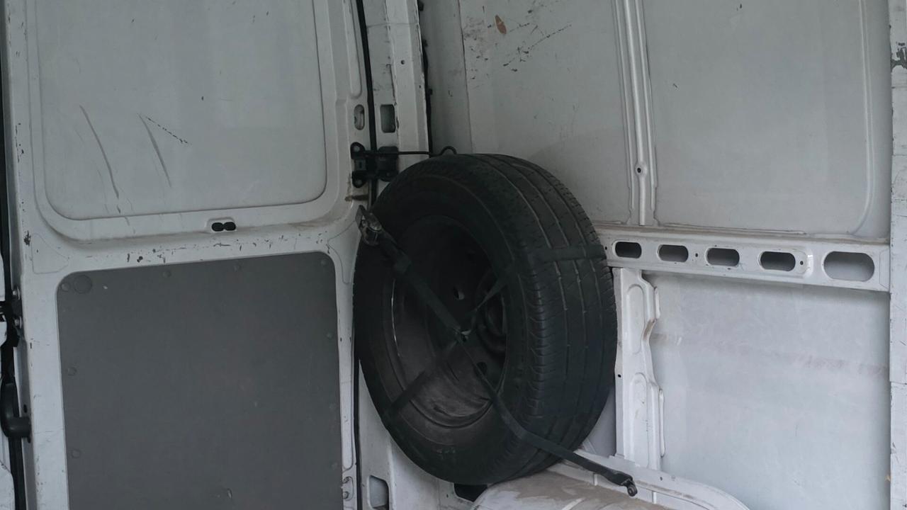 Renault Master 2.5 dCi TETTO ALTO anche Neopatenta