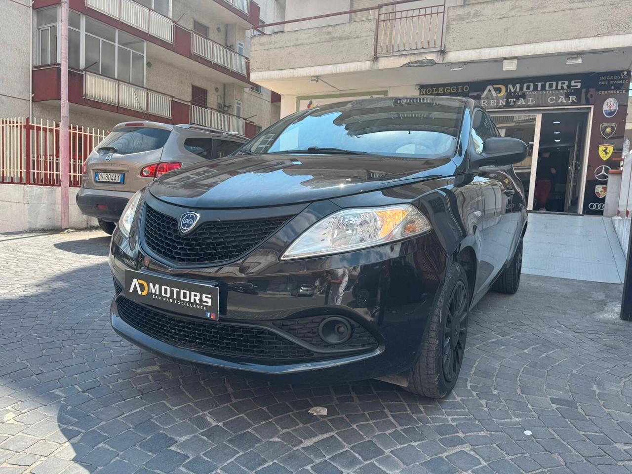 Lancia Ypsilon 1.2 69 CV 5 porte GPL Ecochic Gold