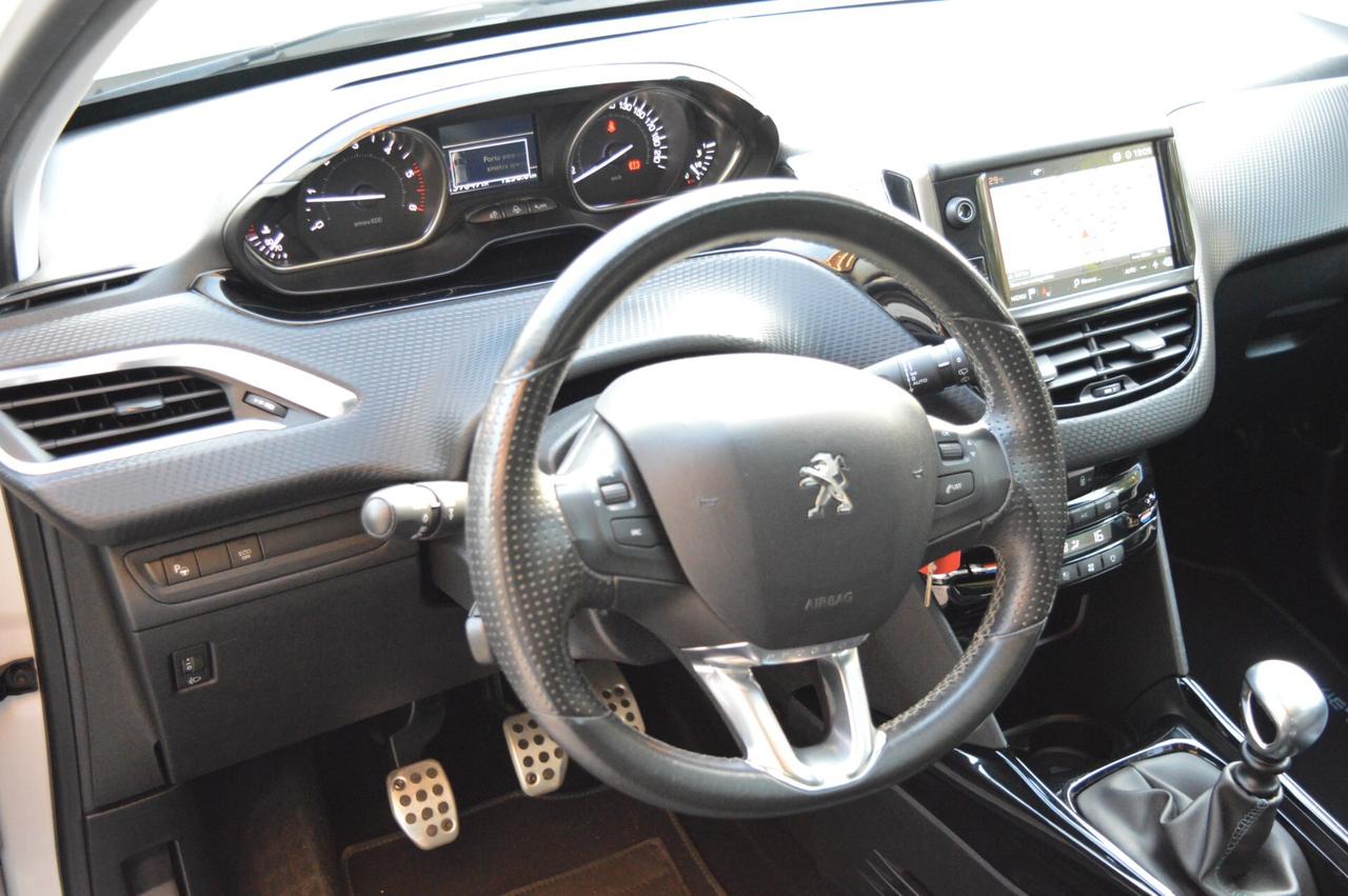 Peugeot 2008 BlueHDi 120 S&S Crossway