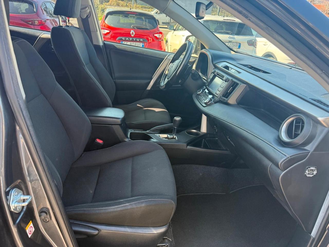 Toyota RAV 4 RAV4 2.2 D-CAT A/T 4WD Lounge