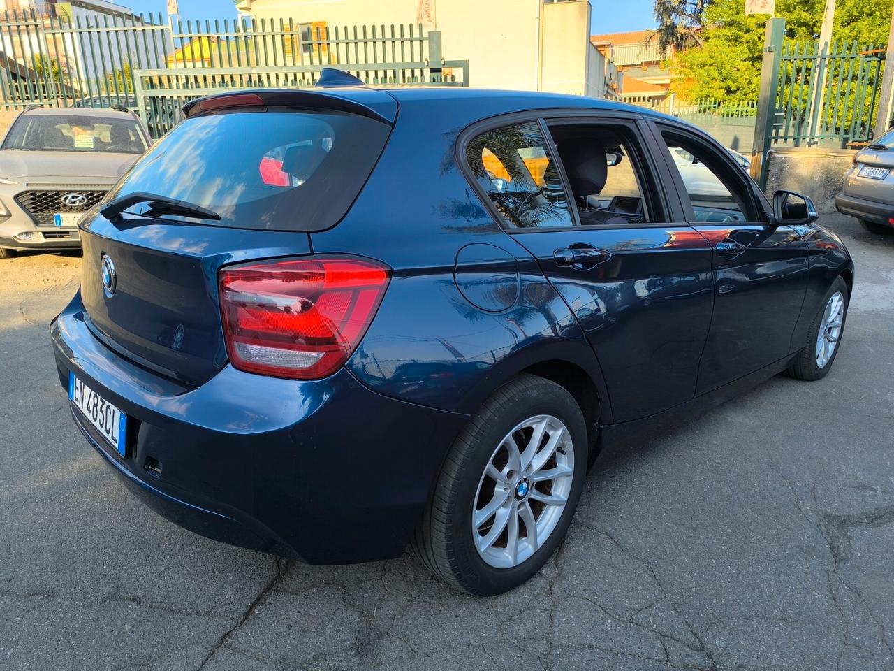 Bmw 116 116d 5p. Urban