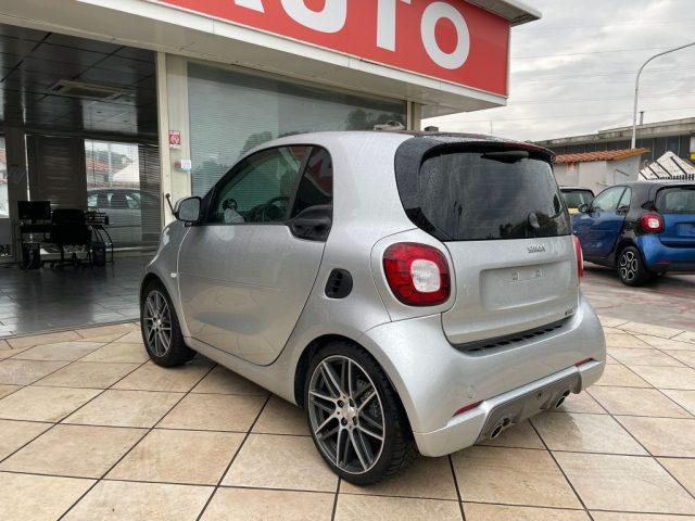 SMART ForTwo 0.9 90CV BRABUS PACK LED PANORAMA NAVIGATORE