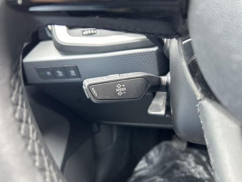 Audi A1 SPB 30 TFSI S Line Edition CAMERA+FULL LED+17"