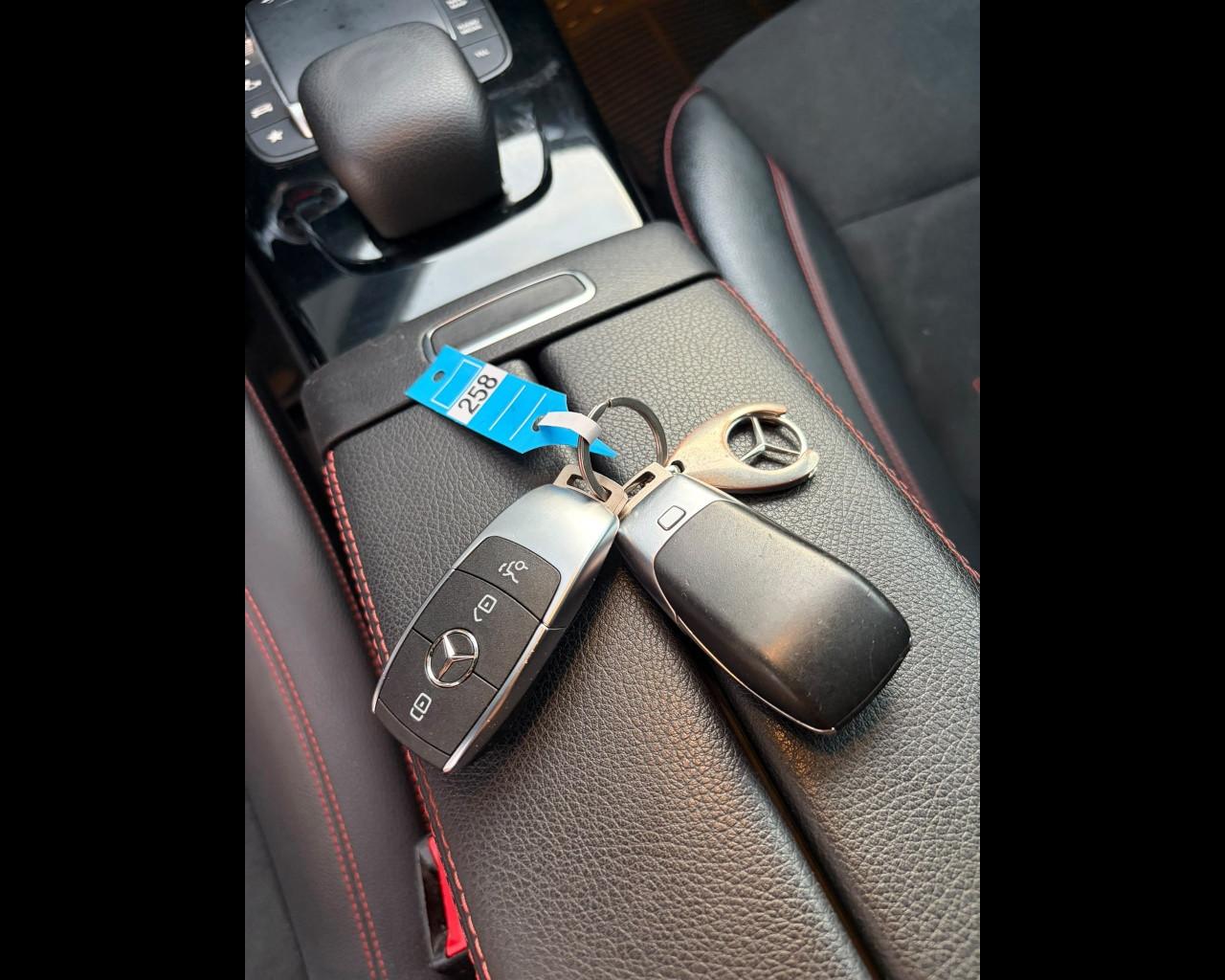 Mercedes-Benz CLA Coupe - C118 - CLA Coupe 200 d Premium auto