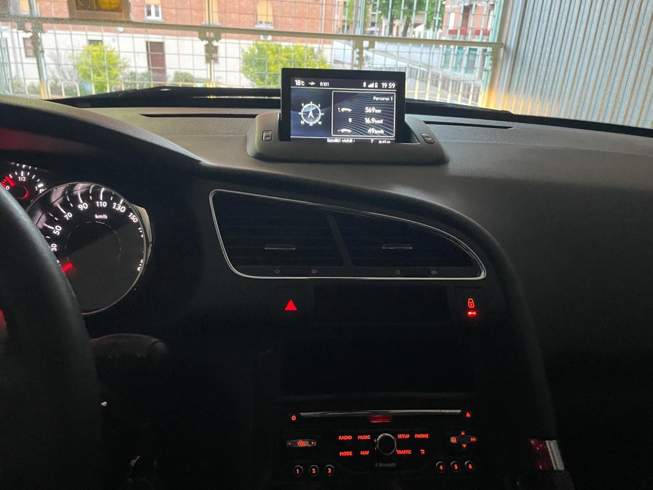 Peugeot 3008 1.6 HDi 115CV Business