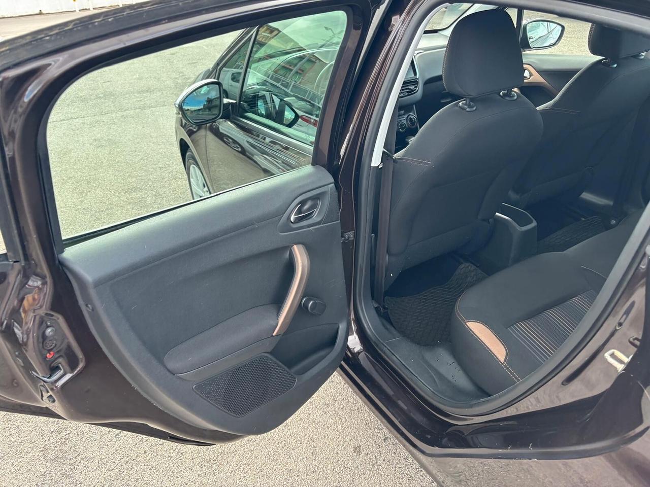 Peugeot 208 1.0 VTi 68 CV 5 porte Active