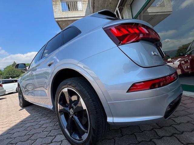 Audi Q5 40 TDI quattro S tronic S line,Acc,20",Gancio,Led