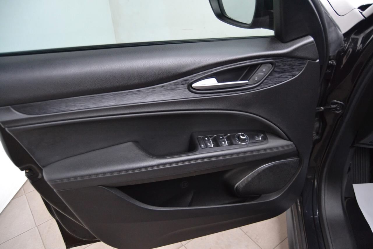Alfa Romeo Stelvio 2.2 Turbodiesel 190 CV AT8 Q4 Business