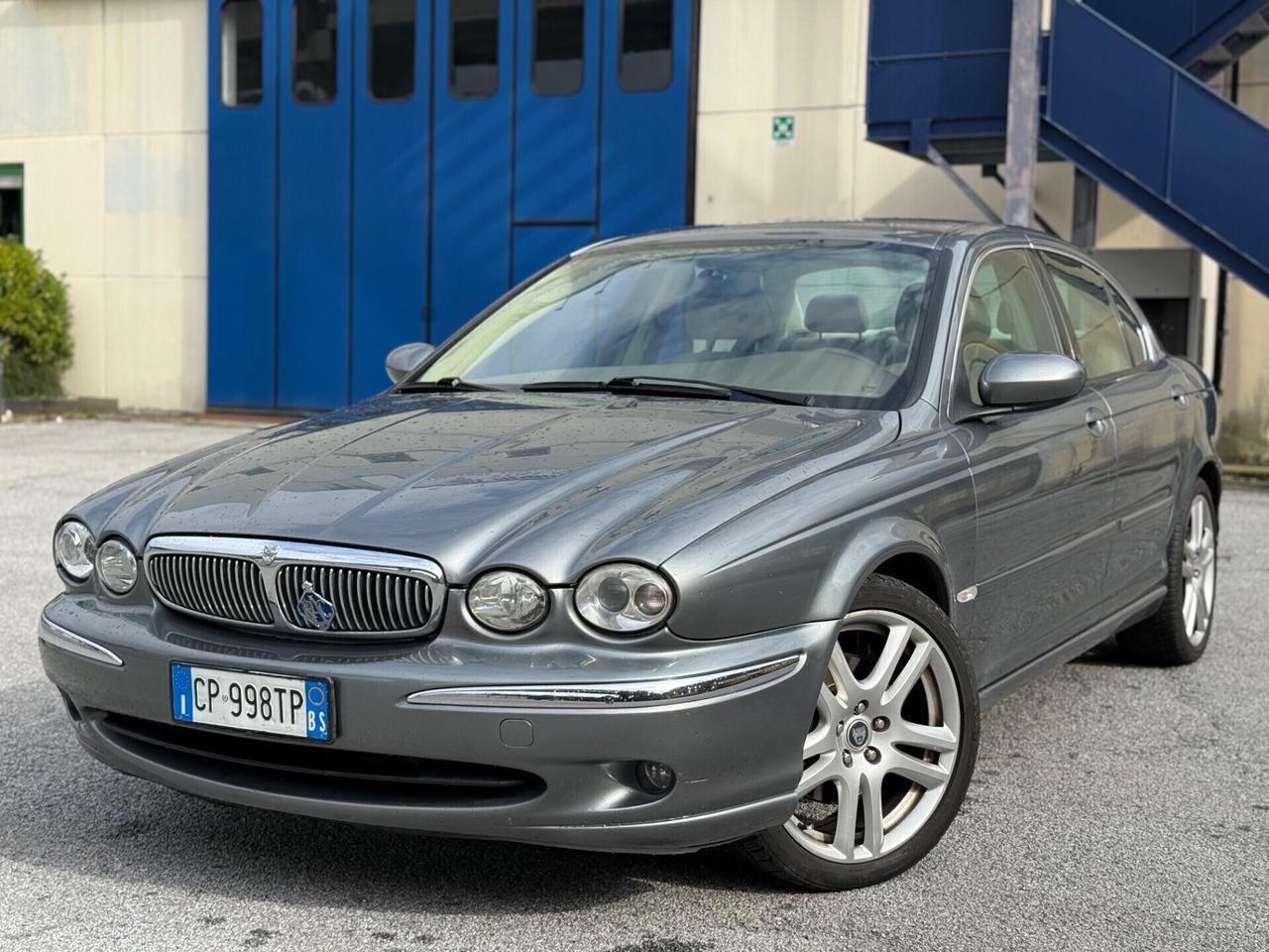 Jaguar X-Type 2 litri V6 24V BENZINA Executive