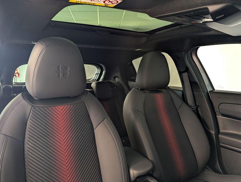 Alfa Romeo Junior Hybrid 145cv SPECIALE (Pack TECHNO+Tetto Pano)