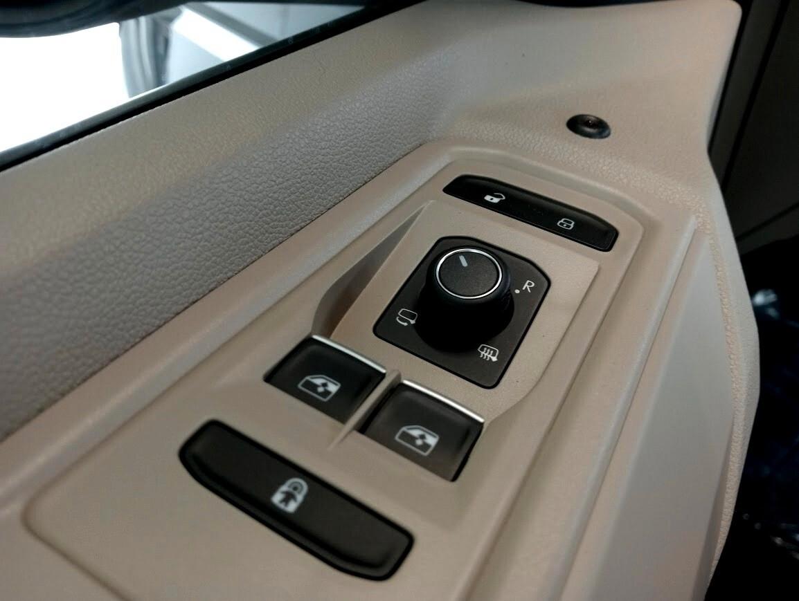 Volkswagen T7 Multivan 1.5 245cv PHEV 4MOTION 4X4 LIFE 7P PRONTA CONS