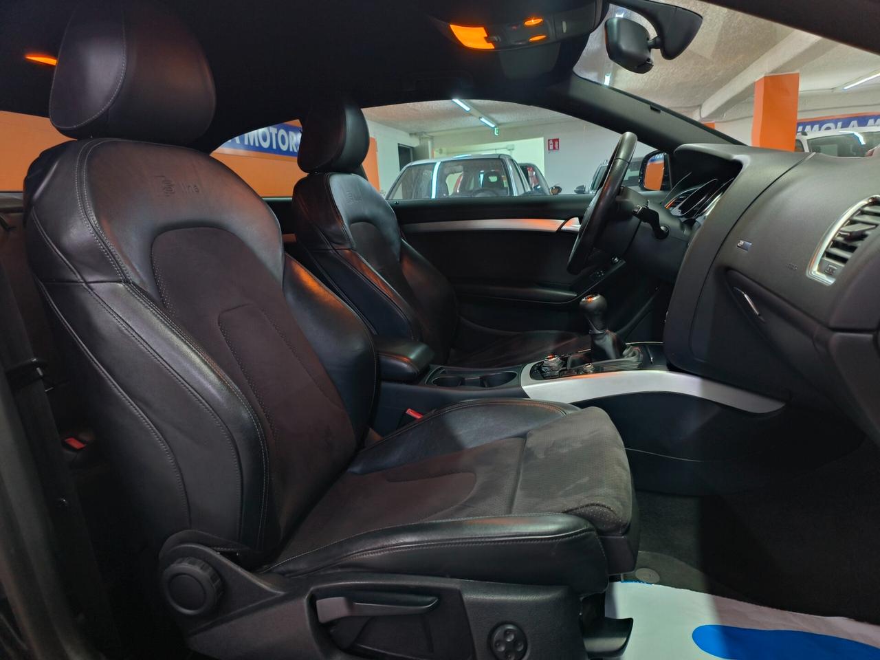 Audi A5 Coupé 2.0 TDI 177 CV S-line Total Black