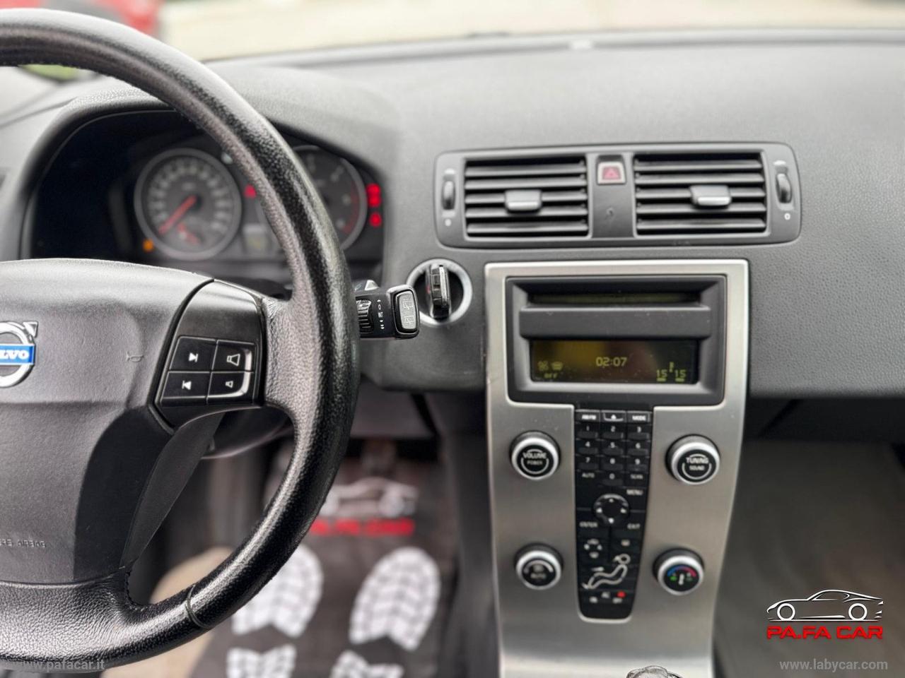 VOLVO V50 2.0 D Summum