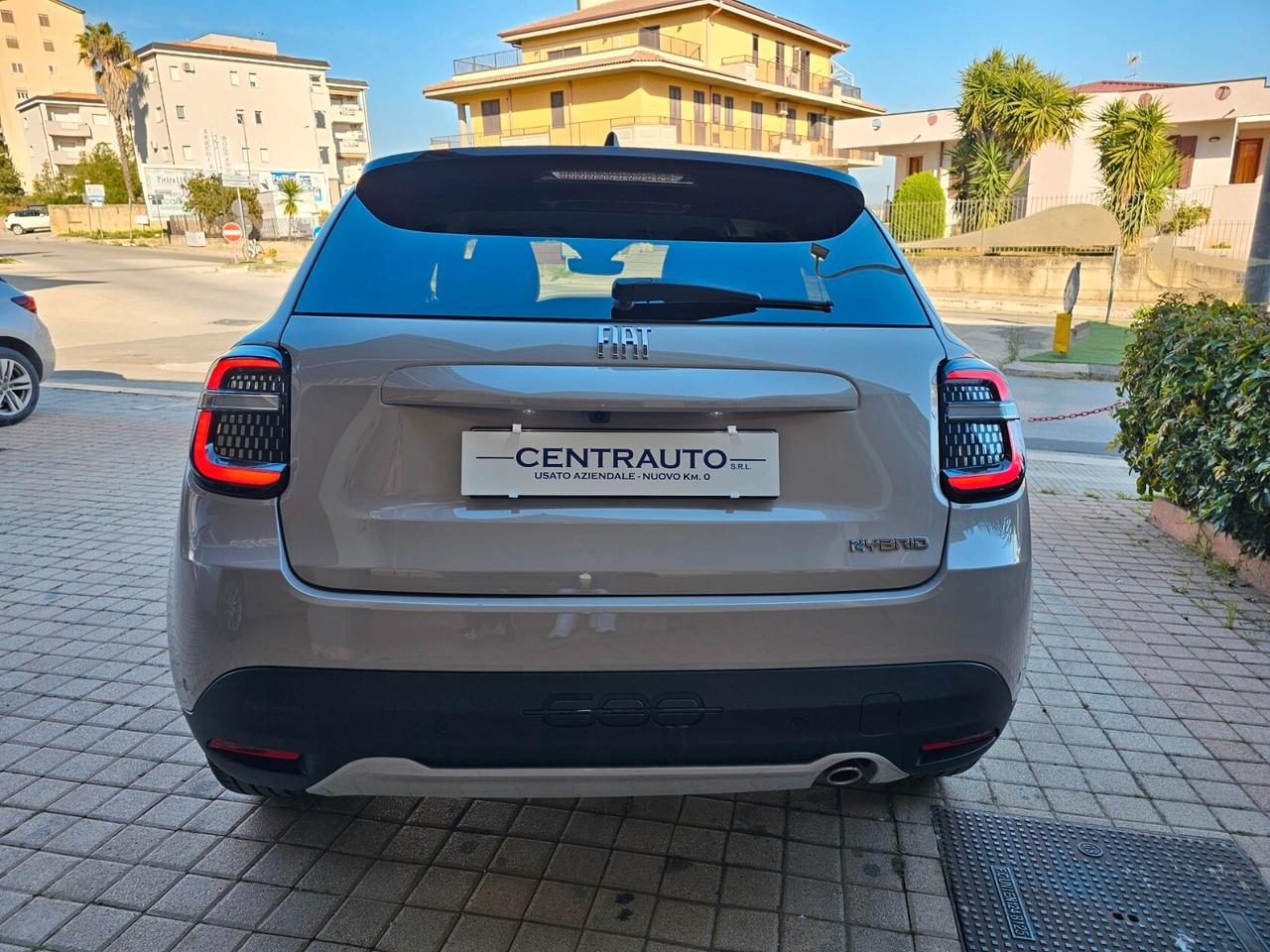 Fiat 600 Hybrid 110 CV DCT MHEV La Prima