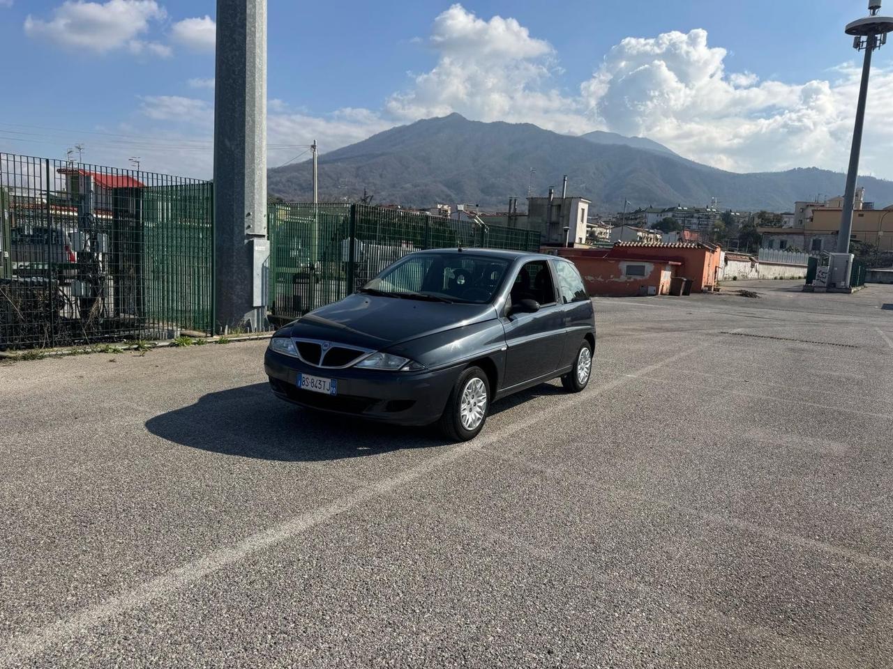 Lancia Y 1.2i cat Elefantino Blu