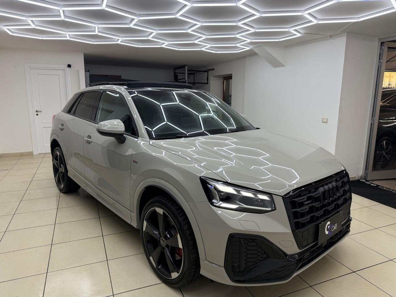 Audi Q2 35 TDI S line Edition EXCLUSIVE TETTO IPER FULL