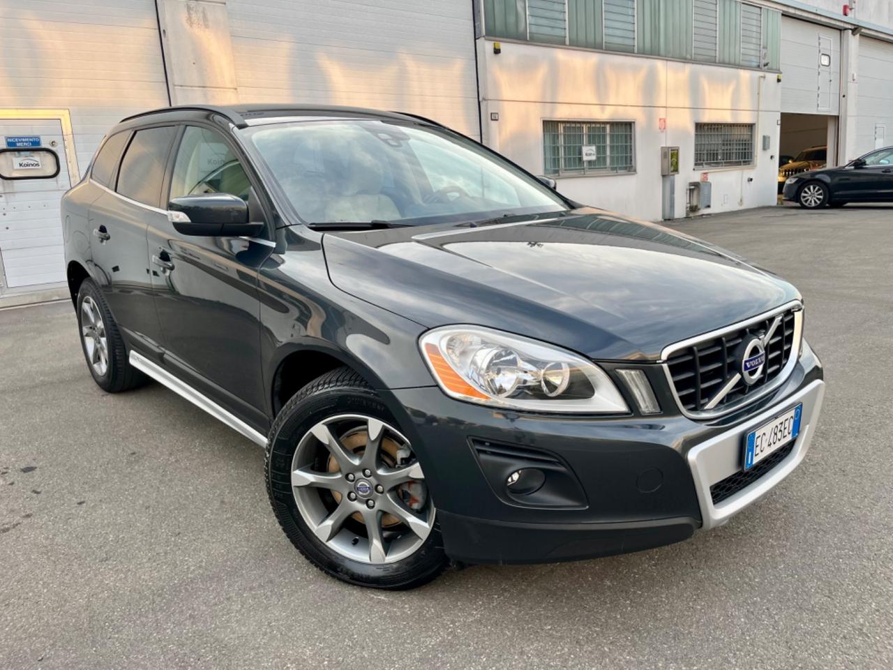 Volvo XC60 2.4d 2010 165.000km 4x4 perfetta