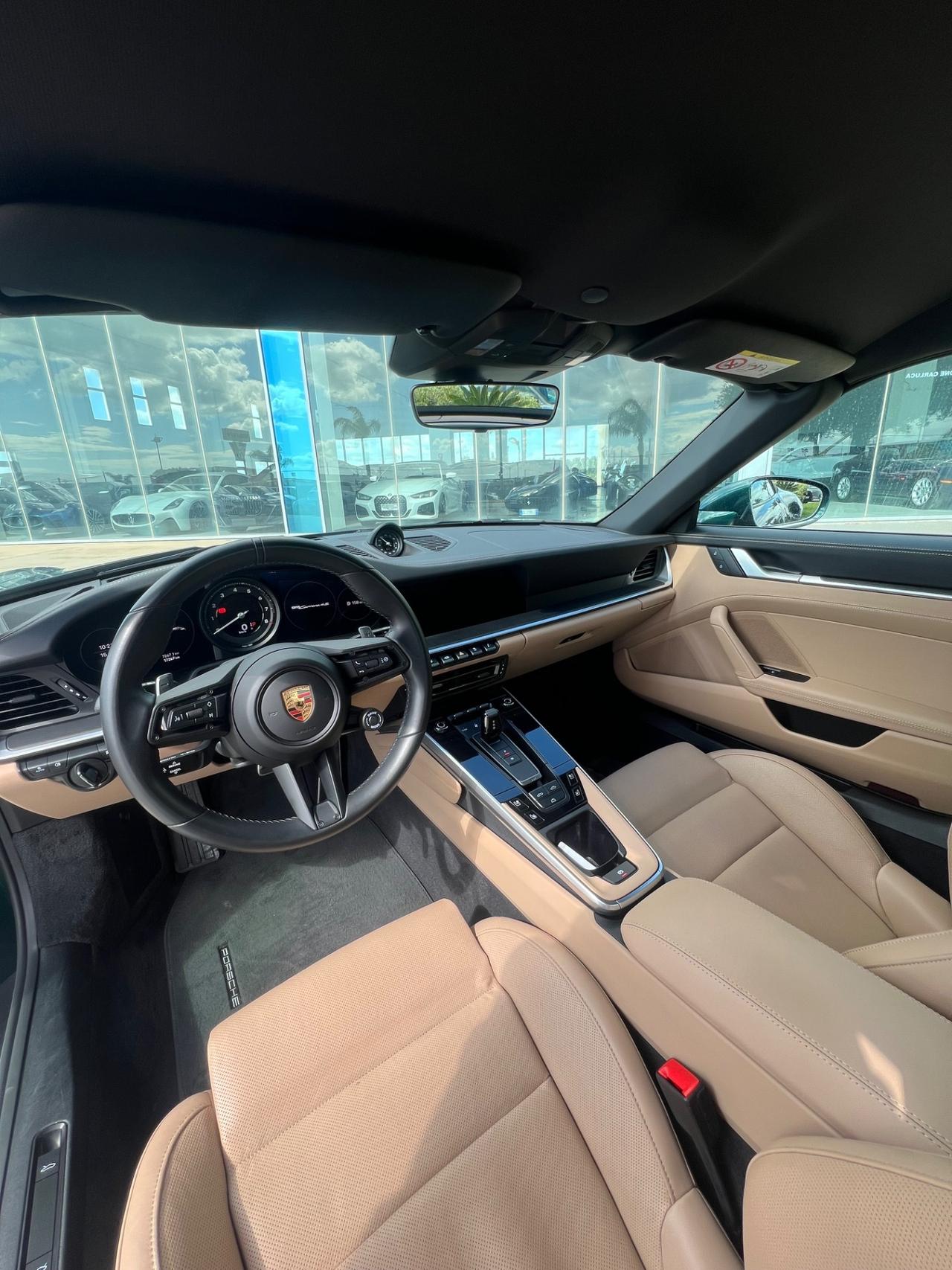 Porsche 911 992 Carrera 4S Cabriolet possibilità noleggio no scoring