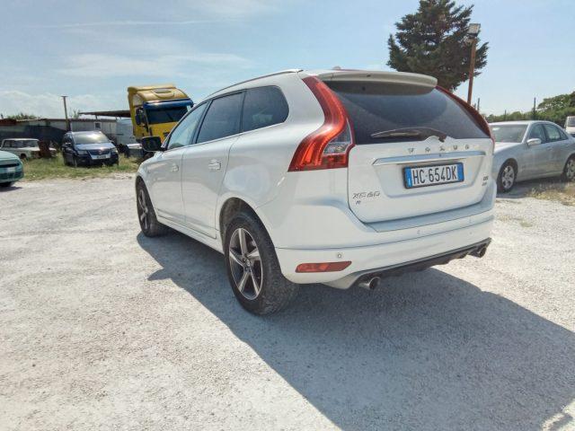 VOLVO XC60 D5 AWD Geartronic R-design Kinetic