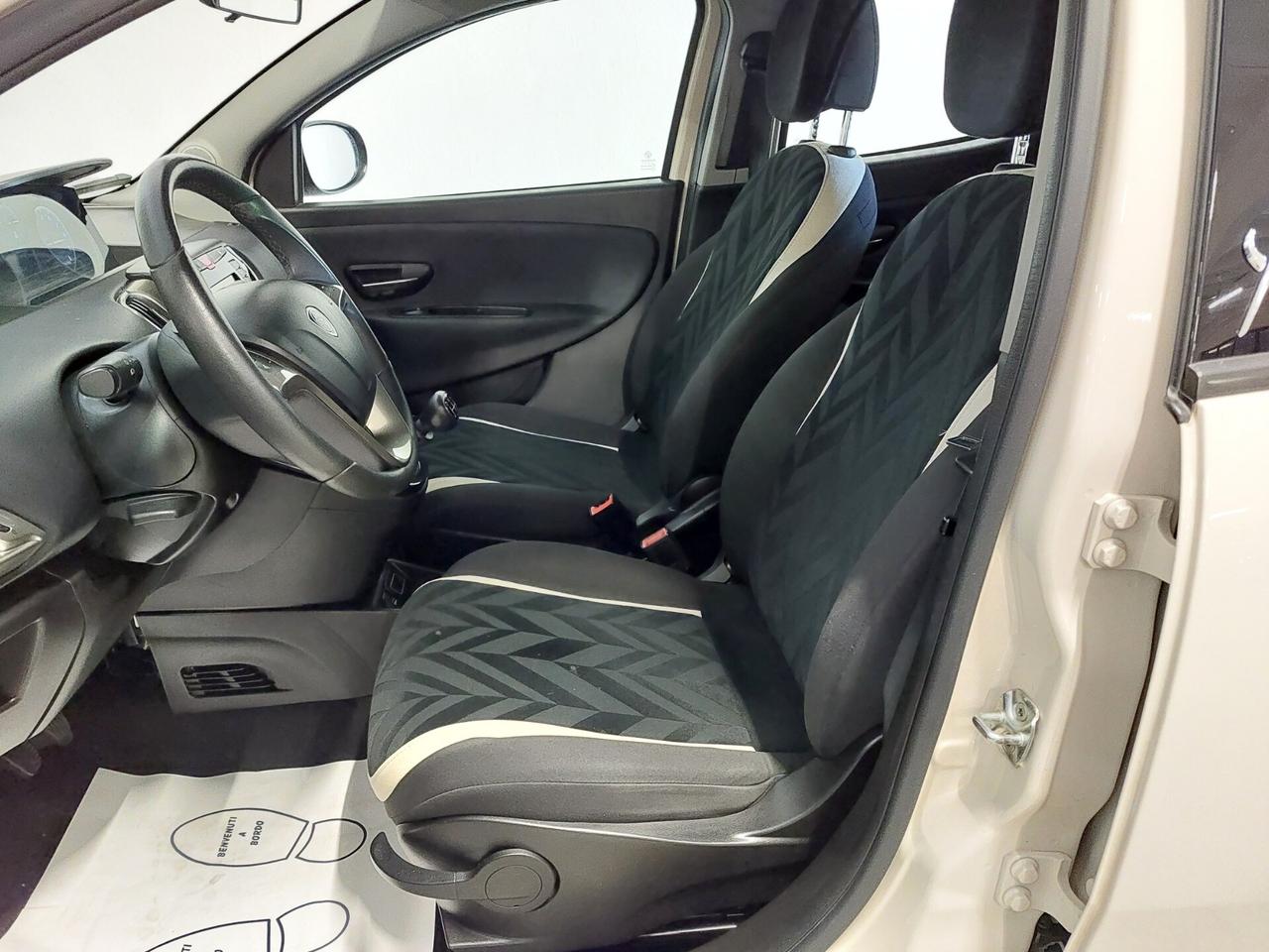 LANCIA Ypsilon 3ª serie Ypsilon 1.2 69 CV 5 po...